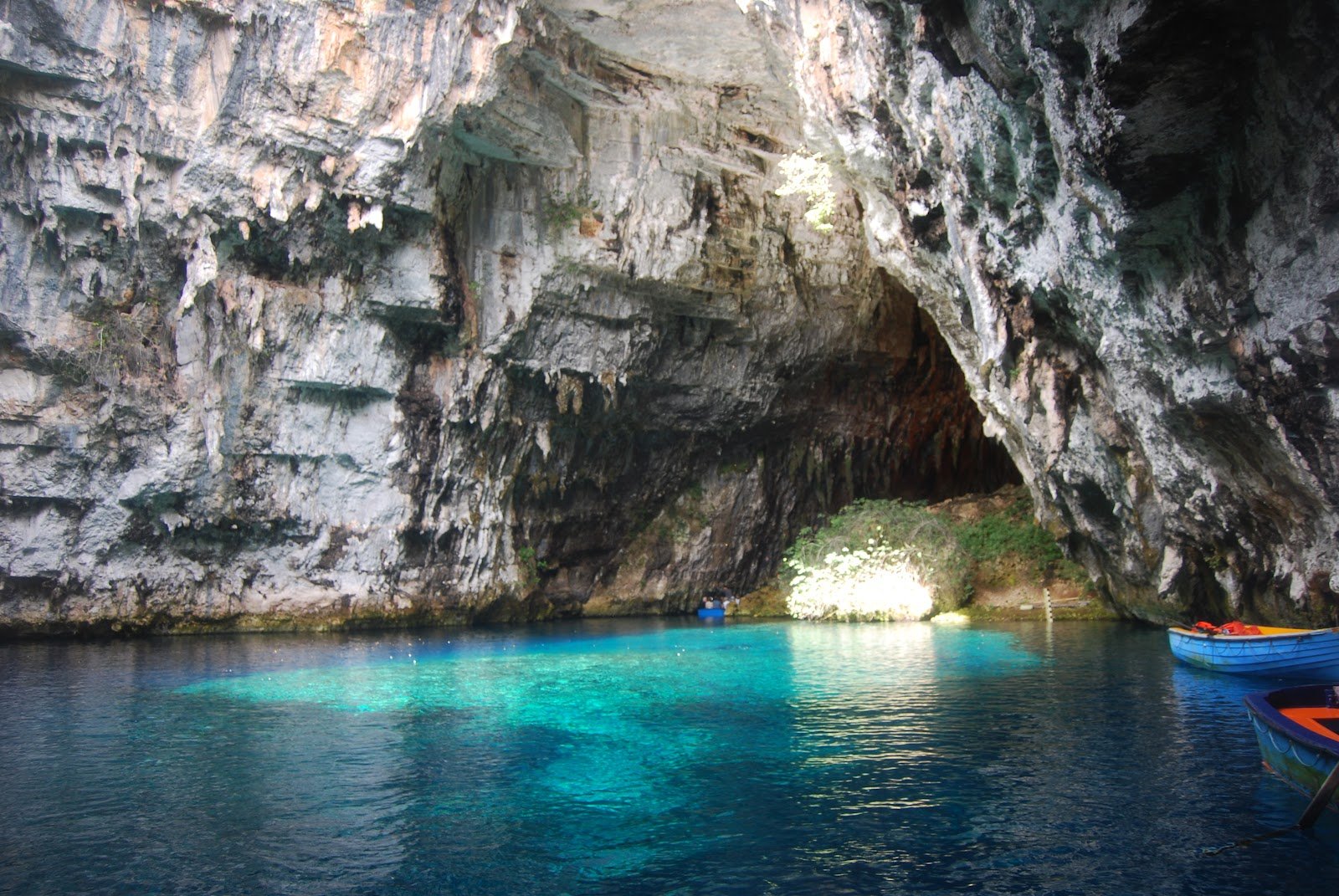 Melissani_Cave_Greece_Tourism